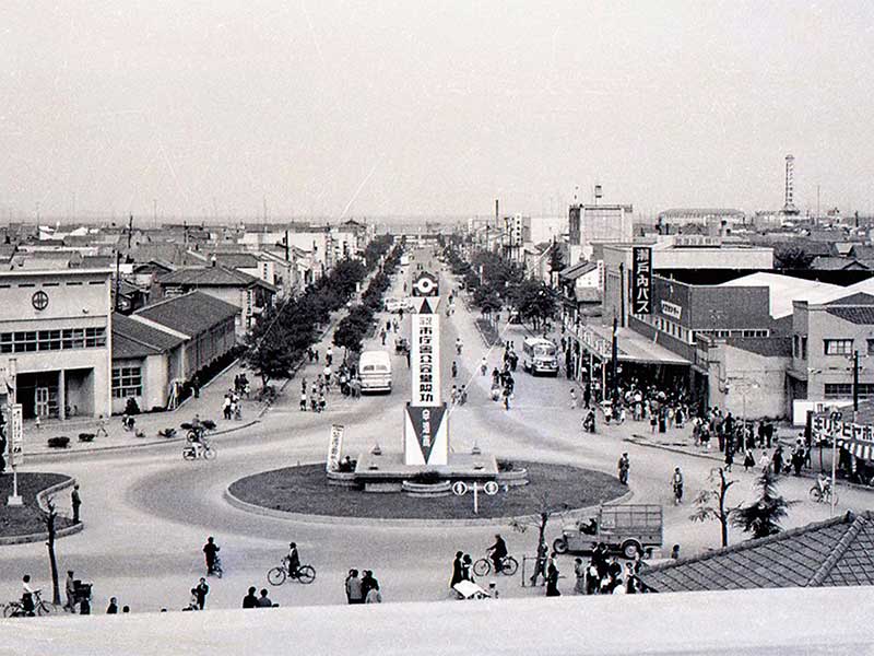 50年ほど前の市役所前