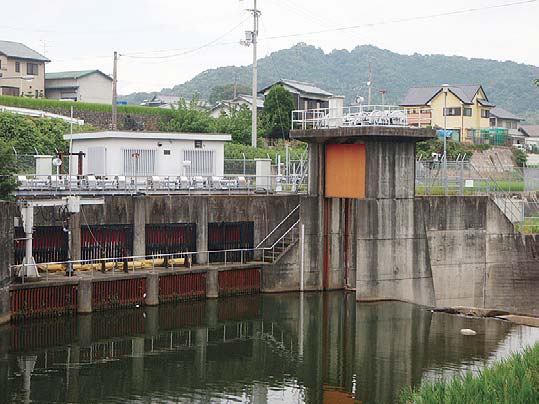 取水せき