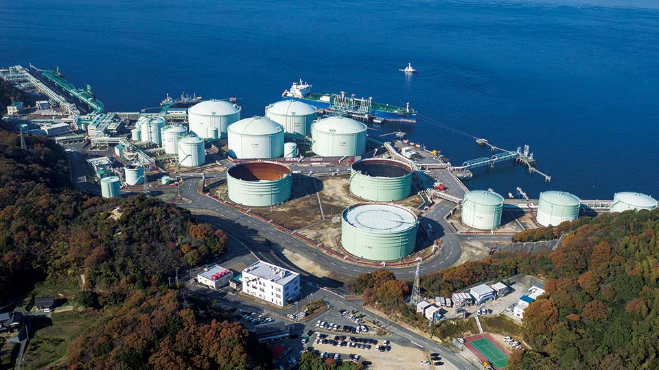 波方：国家石油ガス備蓄基地